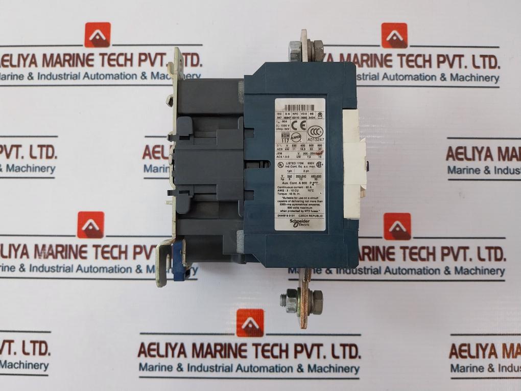 Telemecanique/ Schneider Electric LC1 D40004 Contactor with LX1 D6 F7 Coil