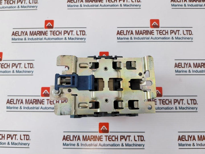 Telemecanique/ Schneider Electric LC1 D40004 Contactor with LX1 D6 F7 Coil