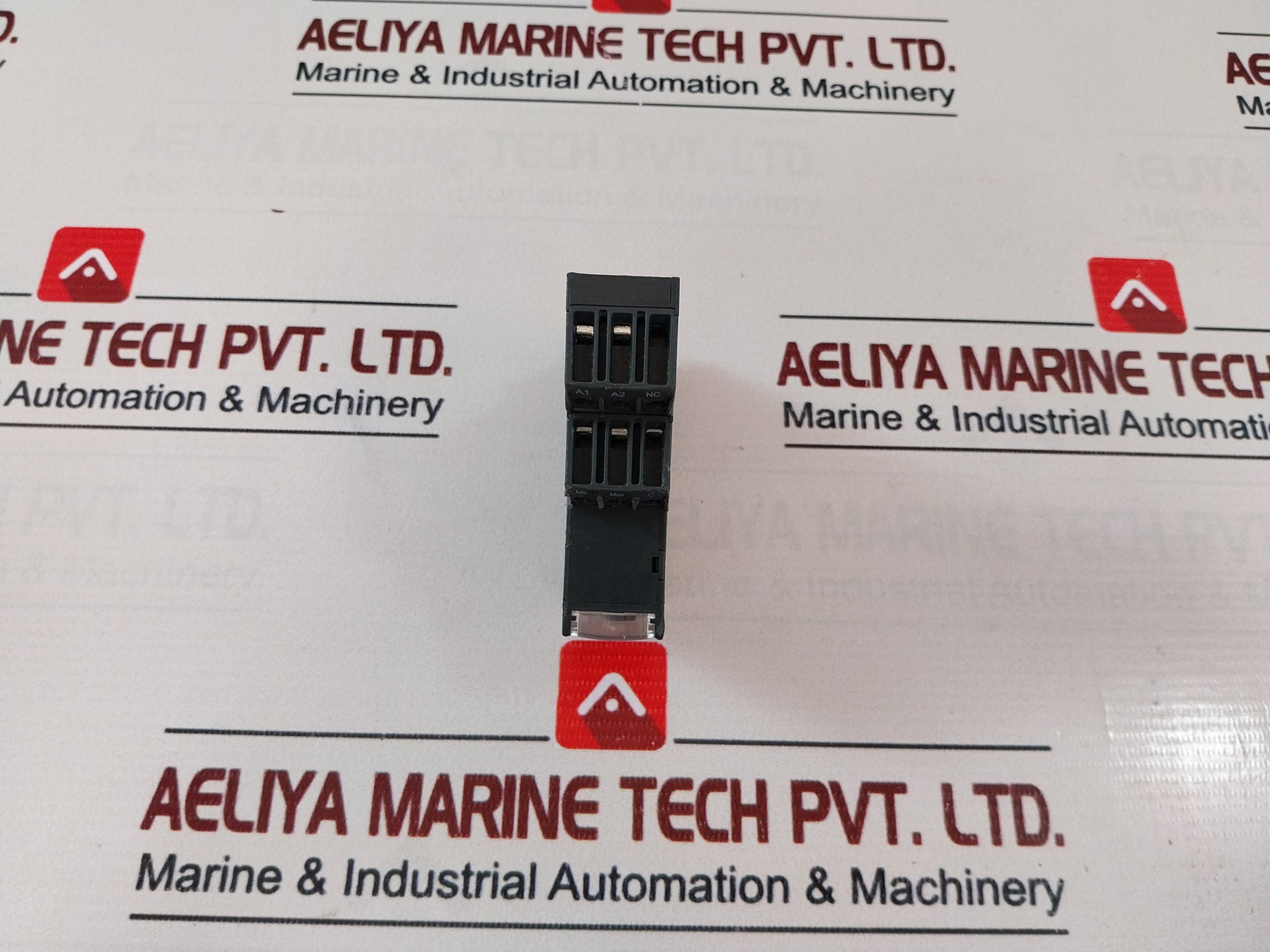 Telemecanique/Schneider Electric Rm22La32Mr Level Switch Relay 24-240Vac
