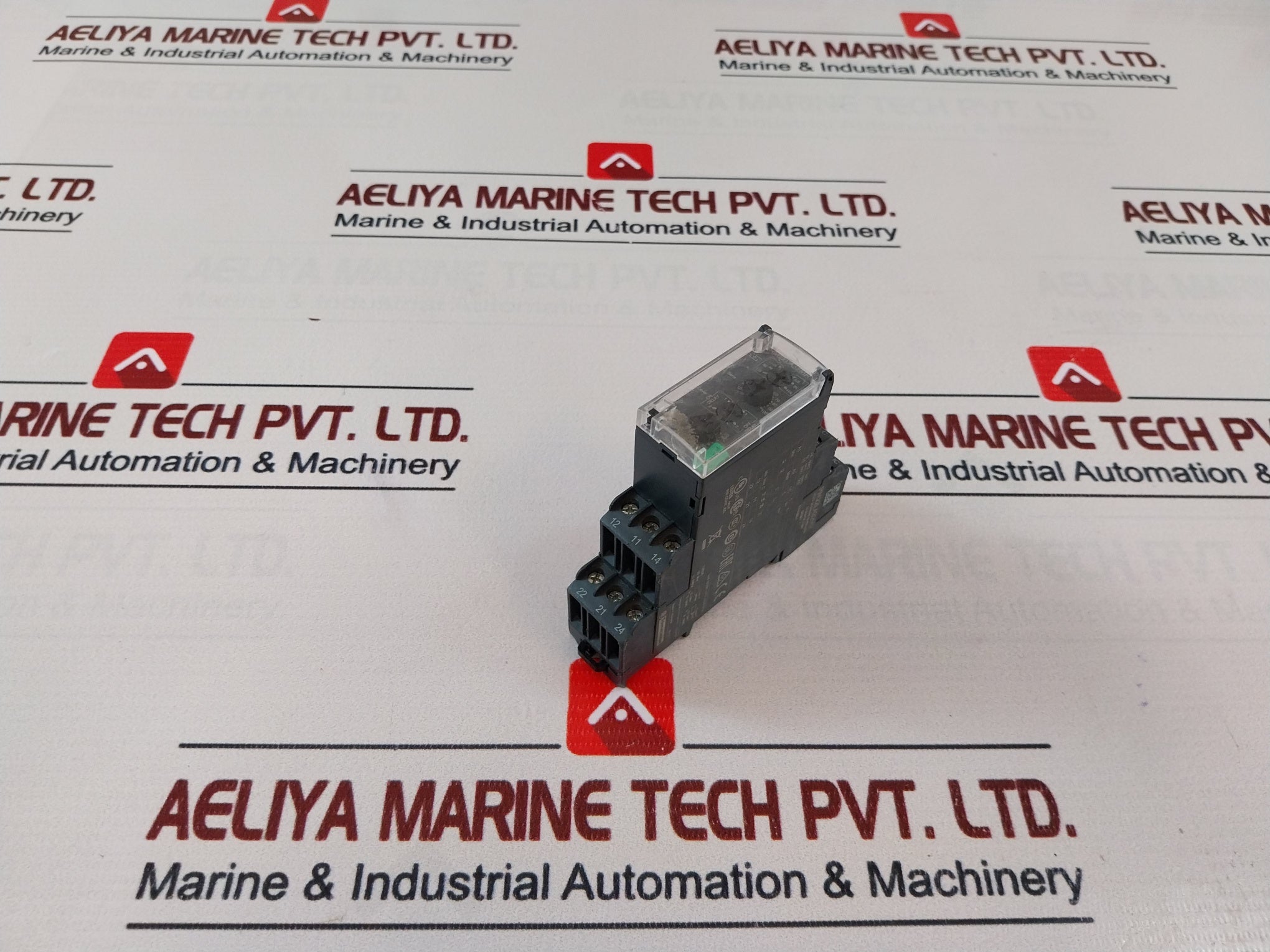 Telemecanique/Schneider Electric Rm22La32Mr Level Switch Relay 24-240Vac