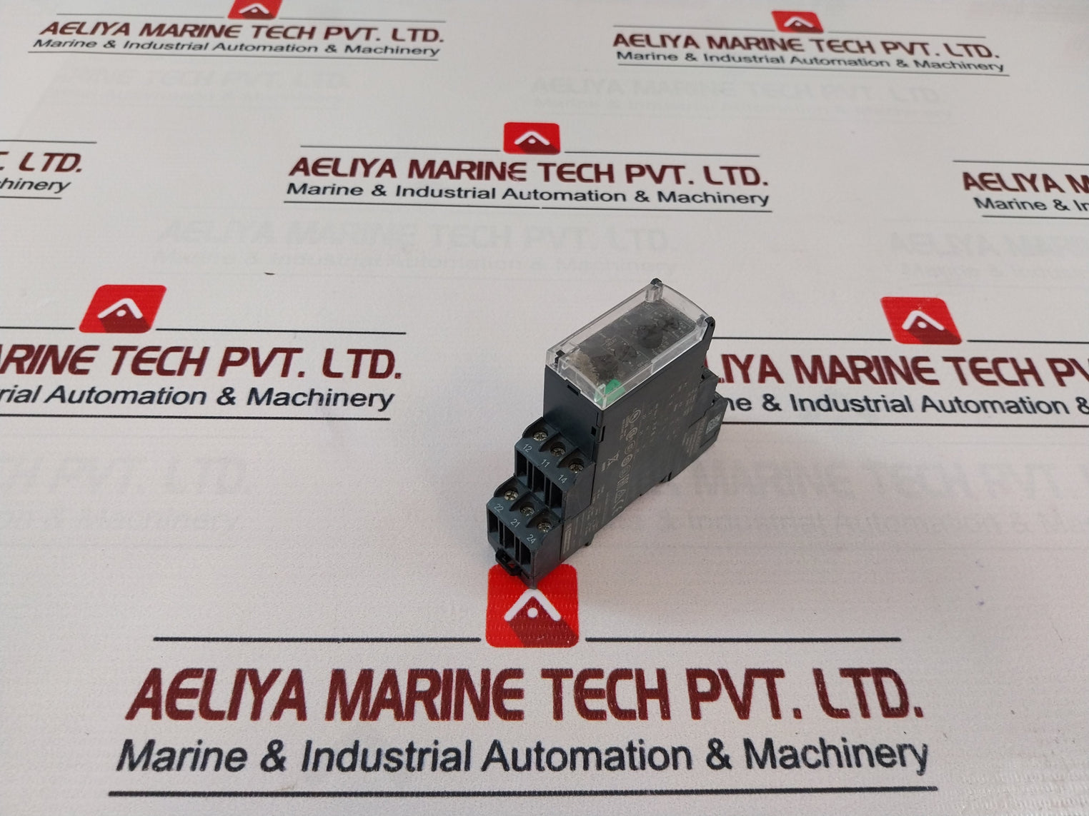 Telemecanique/Schneider Electric Rm22La32Mr Level Switch Relay 24-240Vac