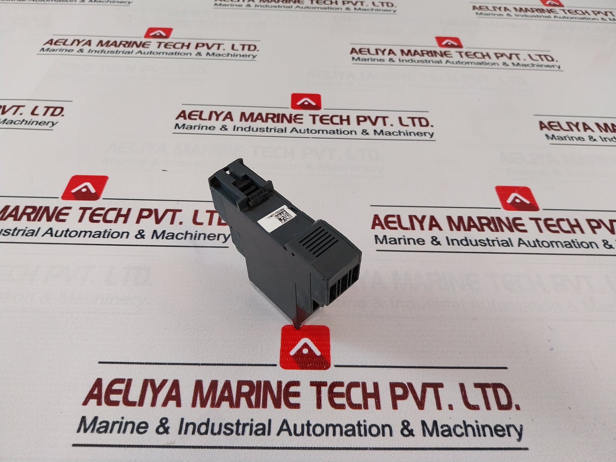 Telemecanique/Schneider Electric Rm22La32Mr Level Switch Relay 24-240Vac