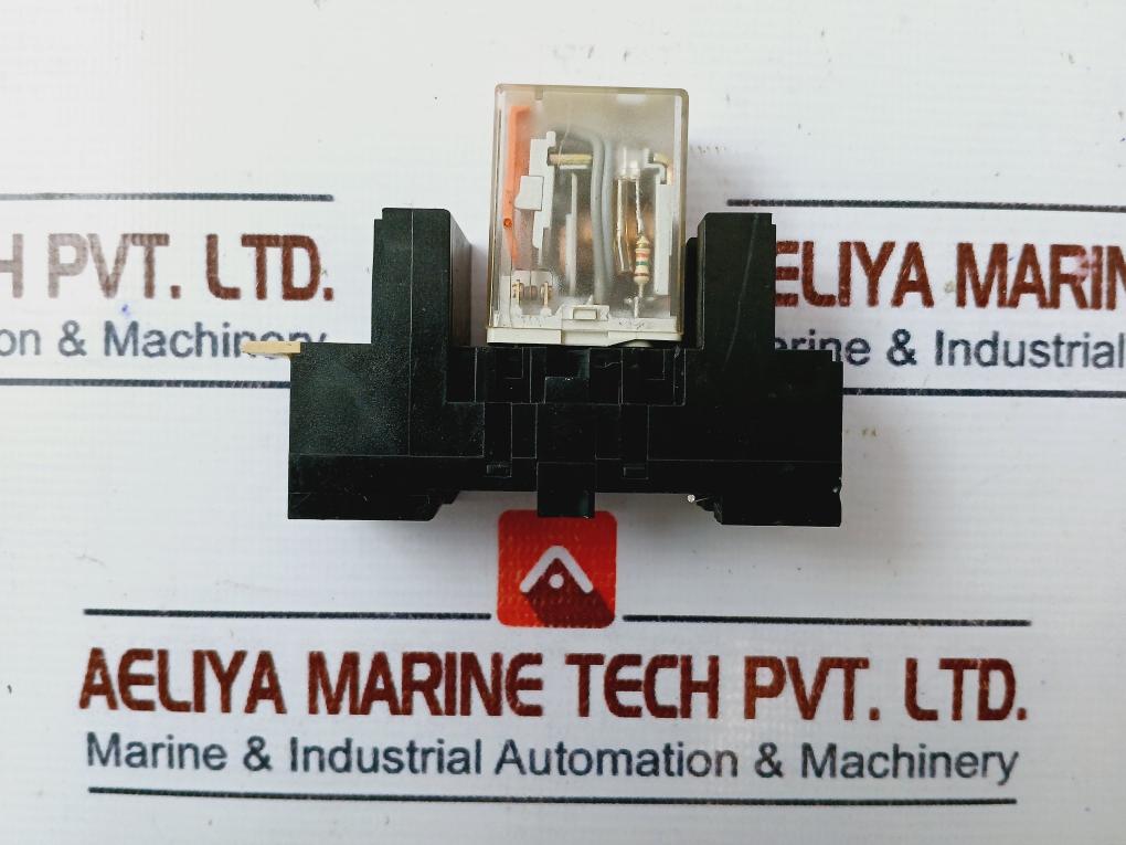 Telemecanique/ Schneider Electric Rxn41G12E7 Miniature Relay W/ Socket 48V