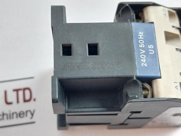 Telemecanique U5 Contactor 32A 750V 600V A.C Vde 0660