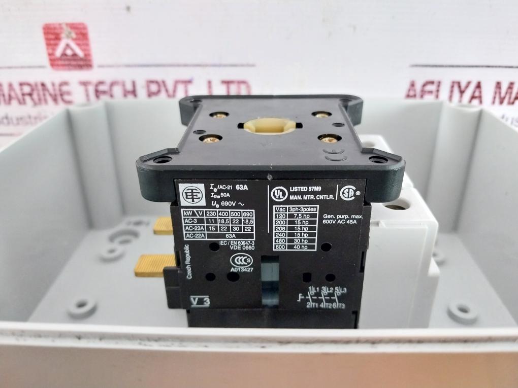 Telemecanique Vc3Gu Enclosed Disconnect Switch Class Rk5-60A