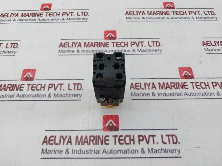 Telemecanique Xb2-bv1214 Led Yellow Pilot Light