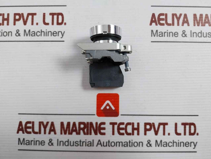 Telemecanique Xb4 Ba3351 Push Button Switch
