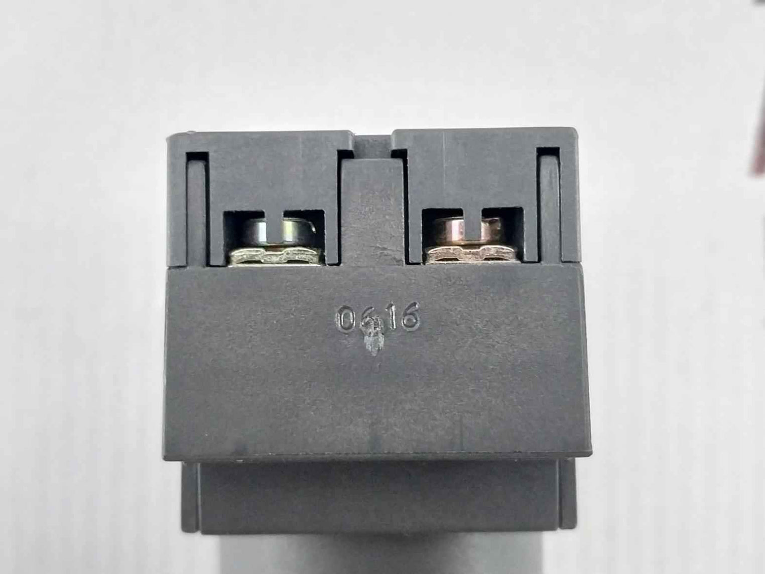 Telemecanique Xb7-ev8.P Push Button Pilot Light 230V 50/60Hz