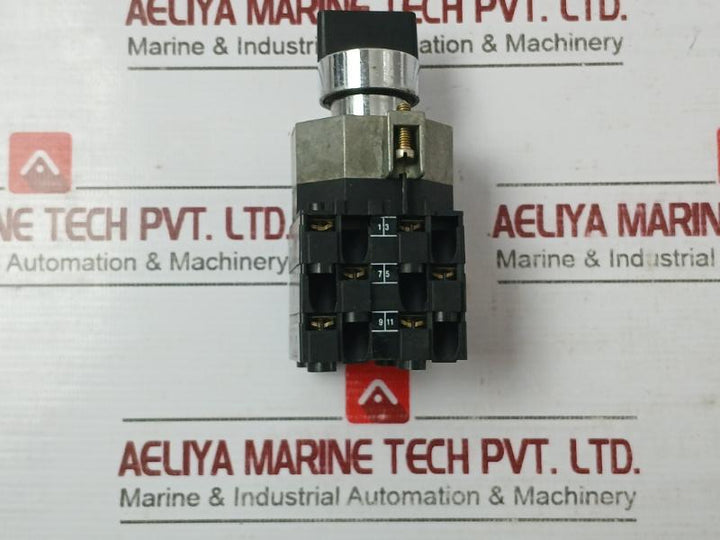 Telemecanique Xbc-d Selector Switch Iec 337 Awg 12-18 Cu A600 Q600