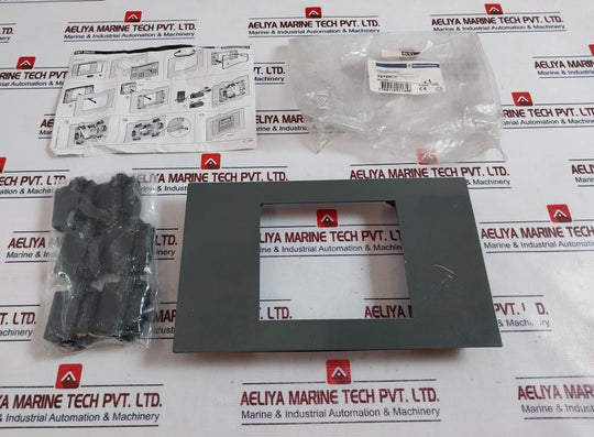 Telemecanique XBTZRCO Kit Mechanical Adaptor For Substituting XBTP