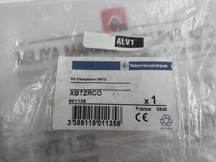 Telemecanique XBTZRCO Kit Mechanical Adaptor For Substituting XBTP