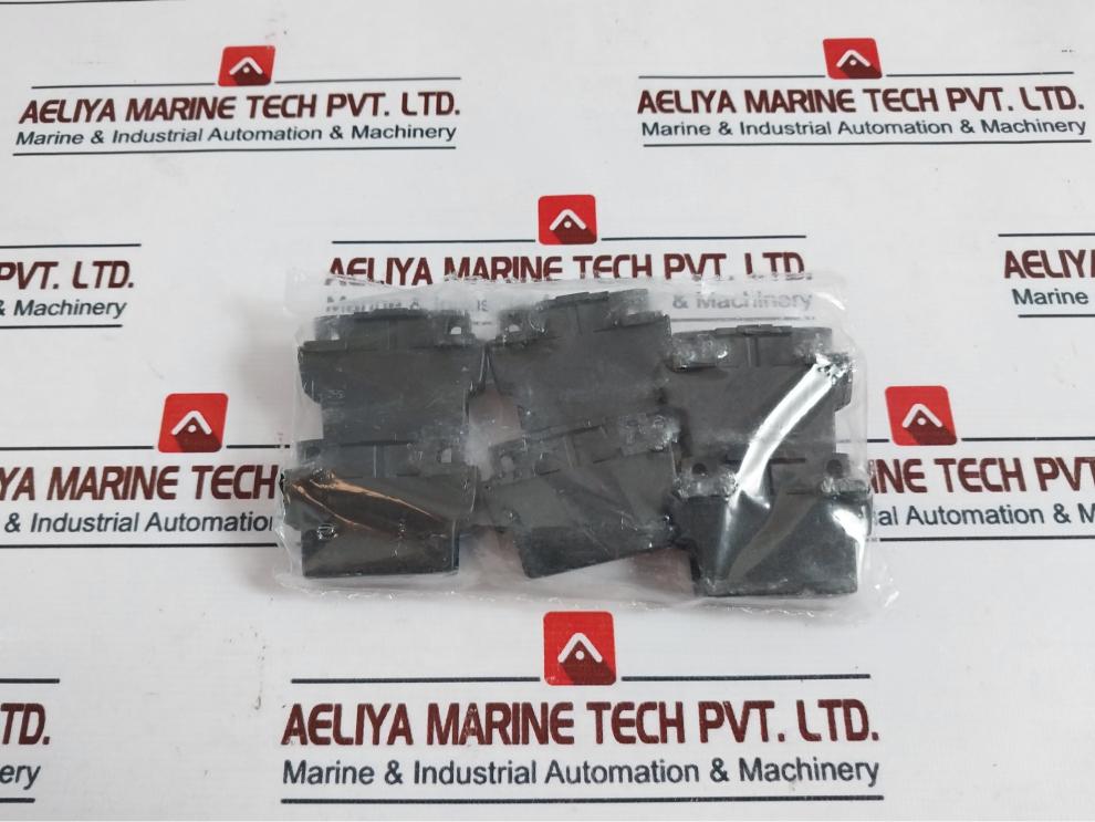 Telemecanique XBTZRCO Kit Mechanical Adaptor For Substituting XBTP