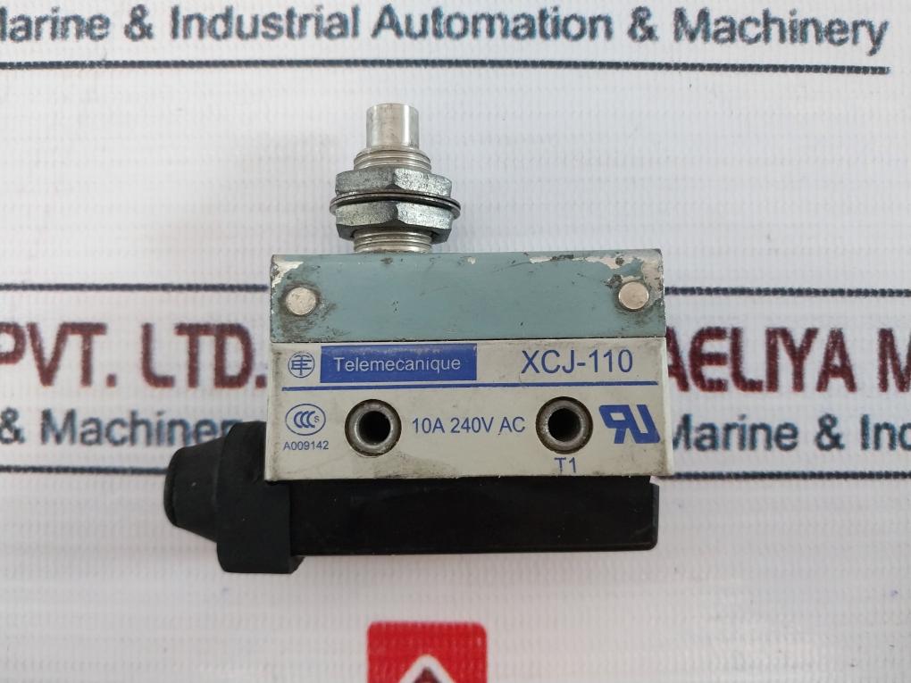 Telemecanique Xcj-110 Limit Switch 10A 240V Ac