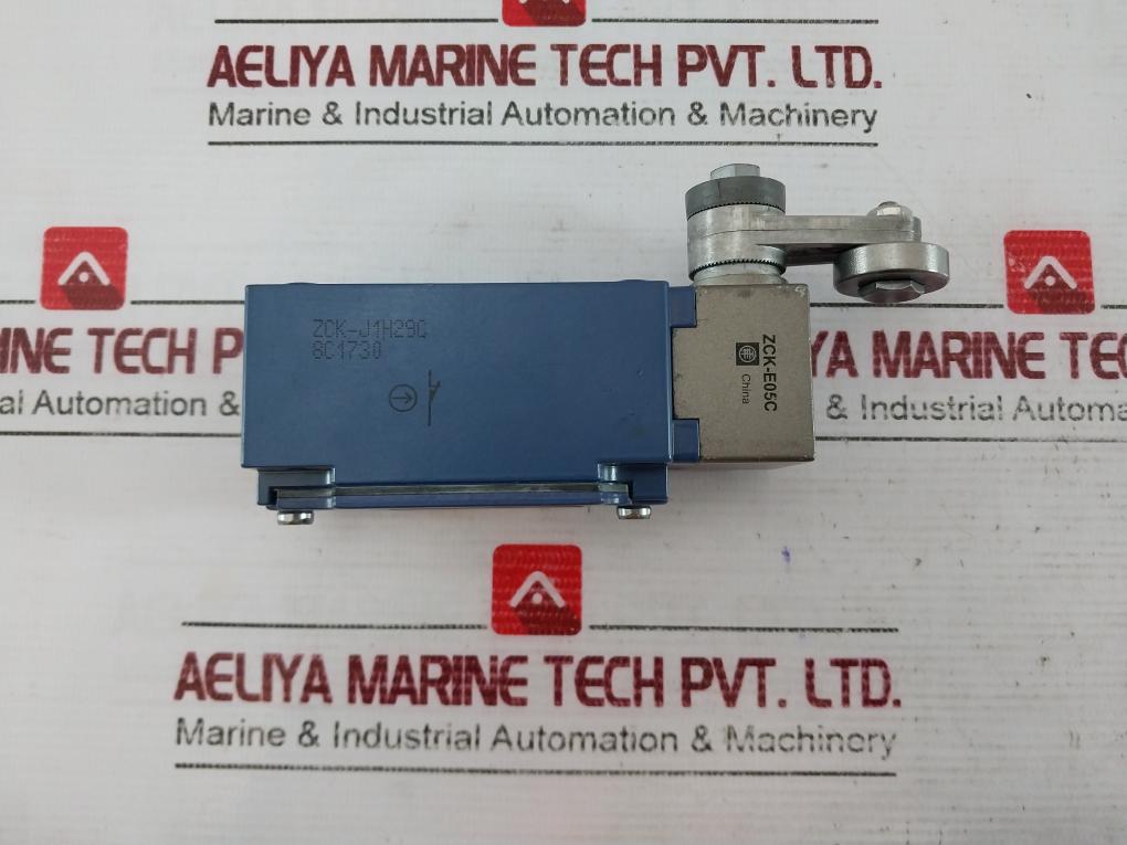Telemecanique Xck-j.C Limit Switch Ac15 240V 3A Iec60947-5-1 Ip 66
