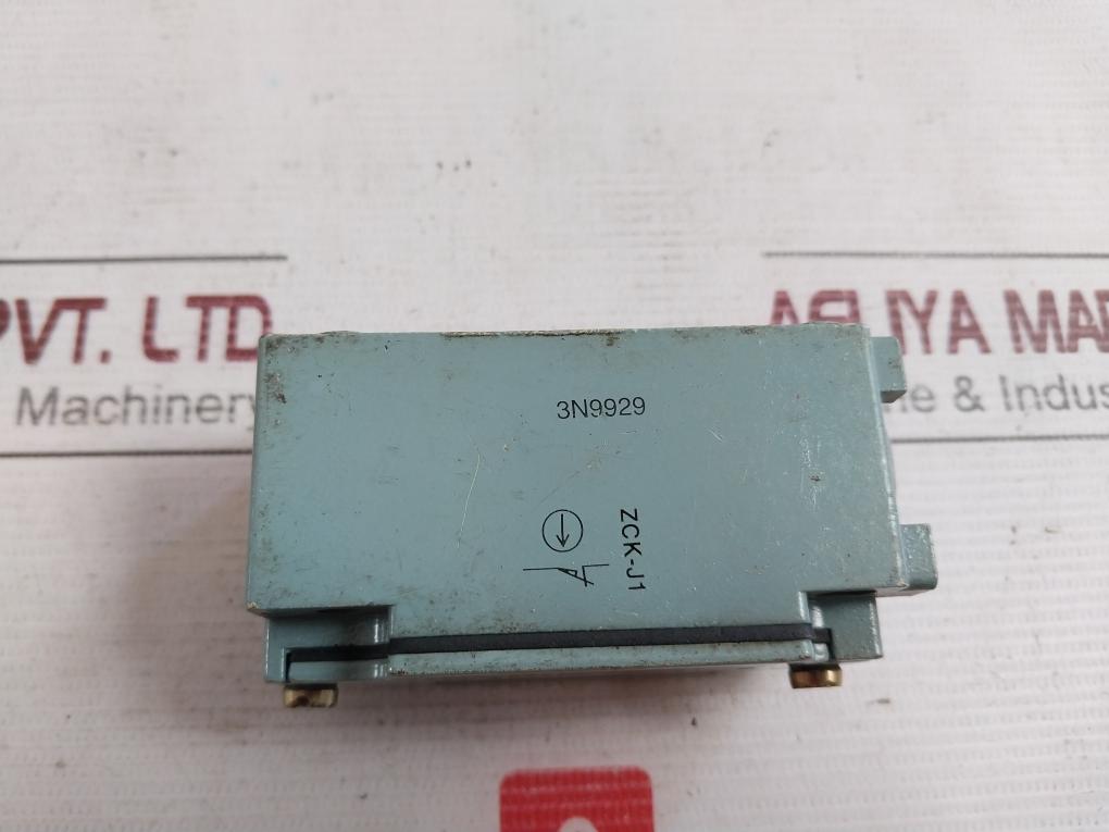 Telemecanique Xck-j Limit Switch 500V Zck-j1 3N9929