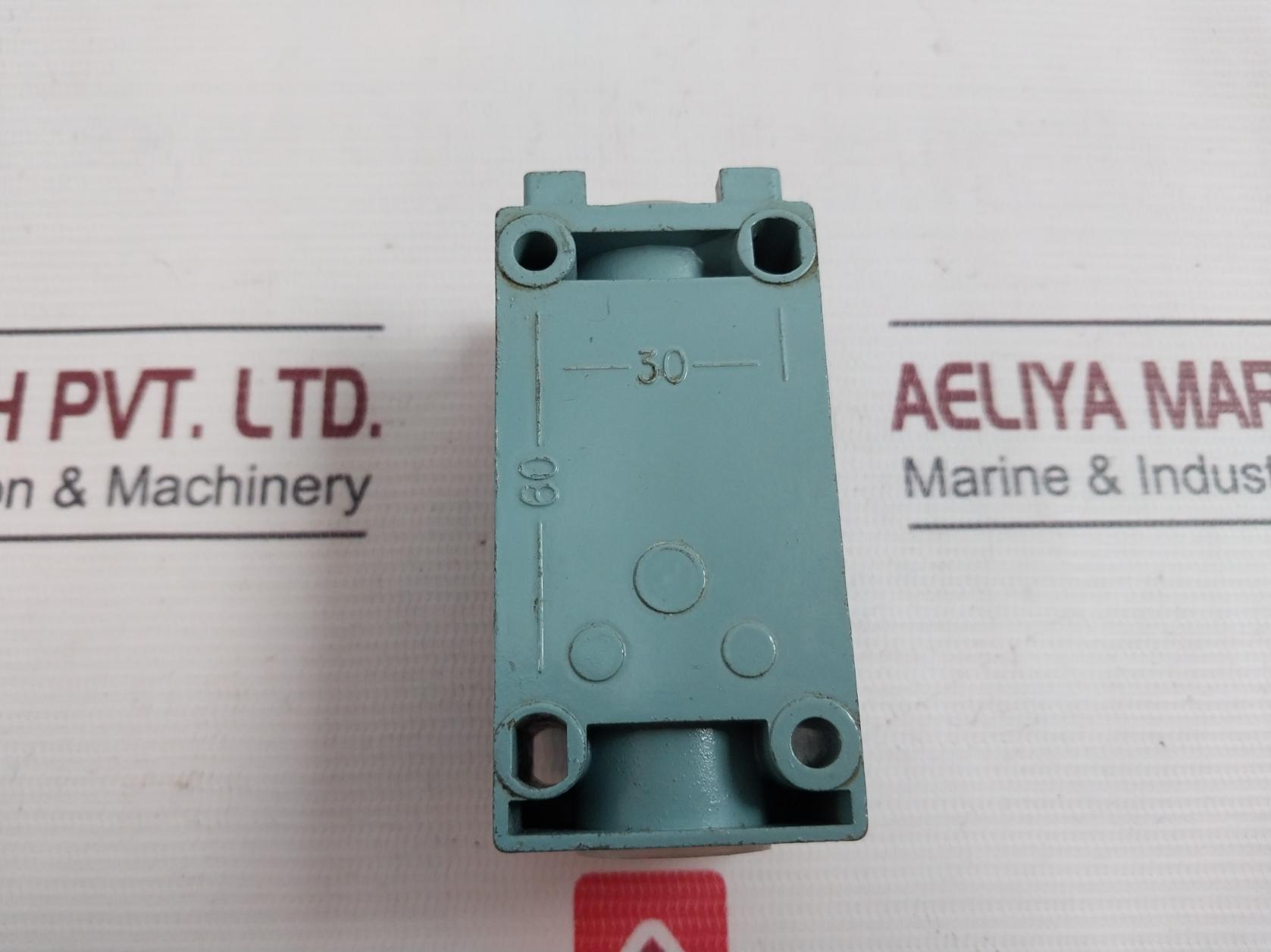 Telemecanique Xck-j Limit Switch Nfc63-145 Zck-j2 Ip66 10(4) A 380V