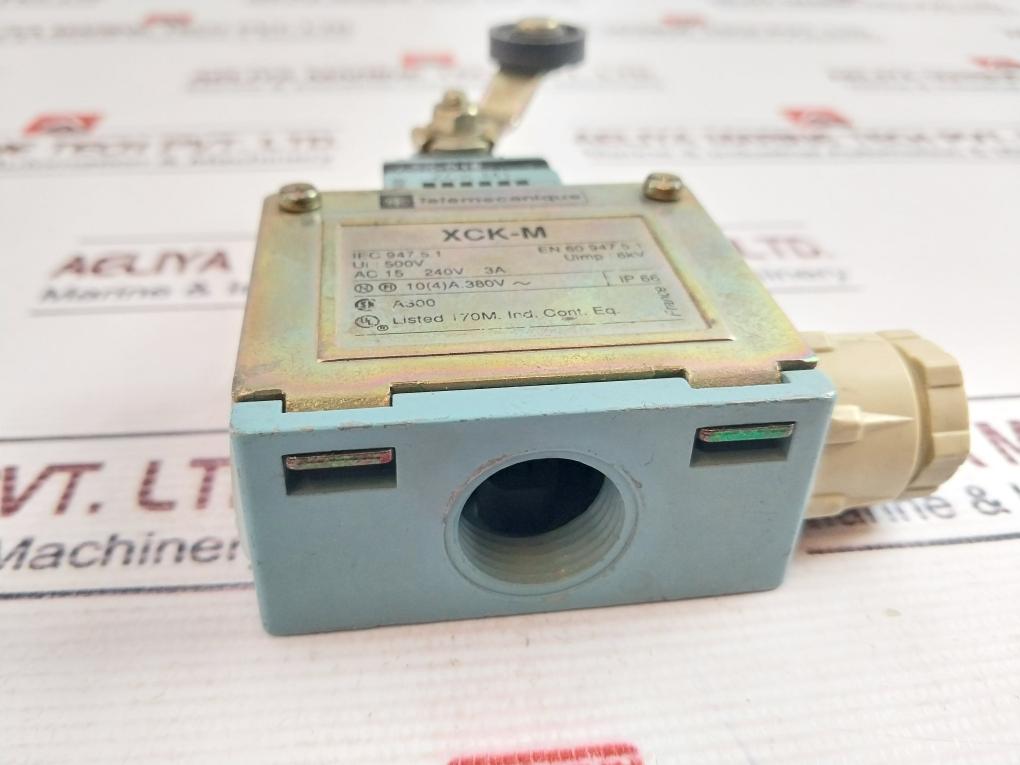 Telemecanique Xck-m Limit Switch 500V 3A