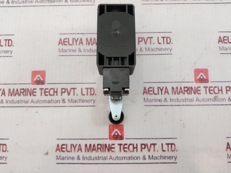 Telemecanique Xck-s Limit Switch 240V Ac 3A (Ac 15) 500V 6Kv