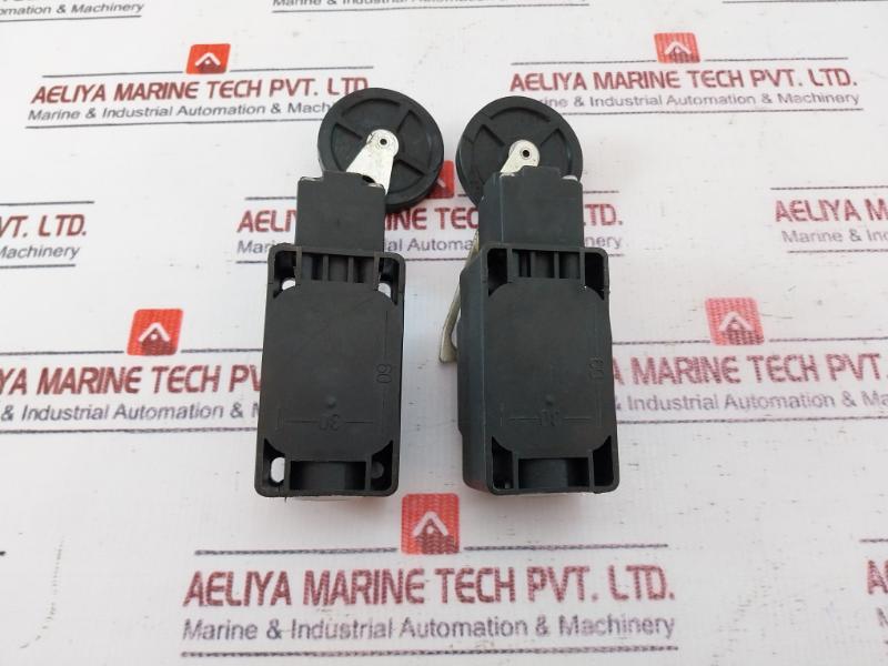 Telemecanique Xck-s Limit Switch 400v 240v 3a Iec 947.5.1 Ip66