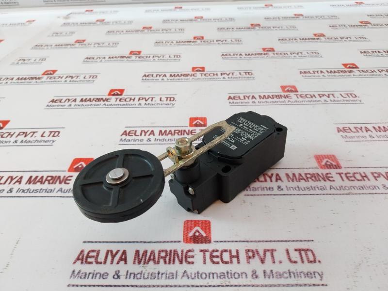 Telemecanique Xck-s Limit Switch 400v 240v 3a Iec 947.5.1 Ip66