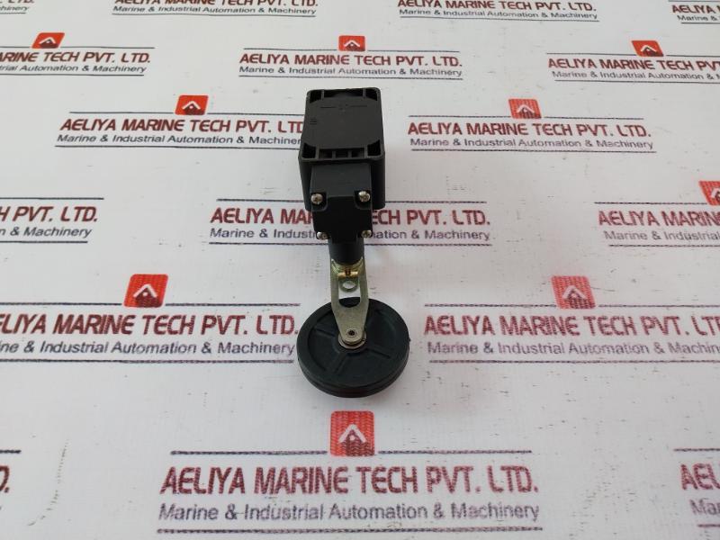 Telemecanique Xck-s Limit Switch 400v 240v 3a Iec 947.5.1 Ip66