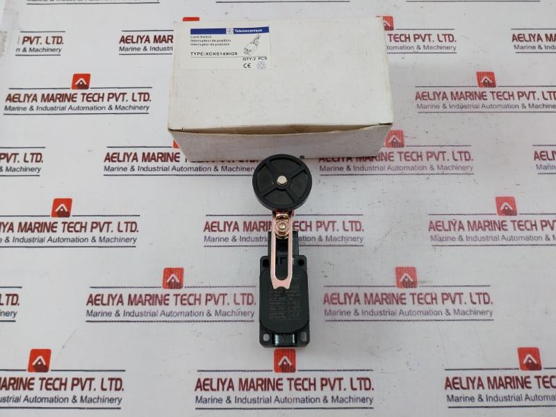 Telemecanique Xcks149h29 Limit Switch, Ip65 500v 240v 3a