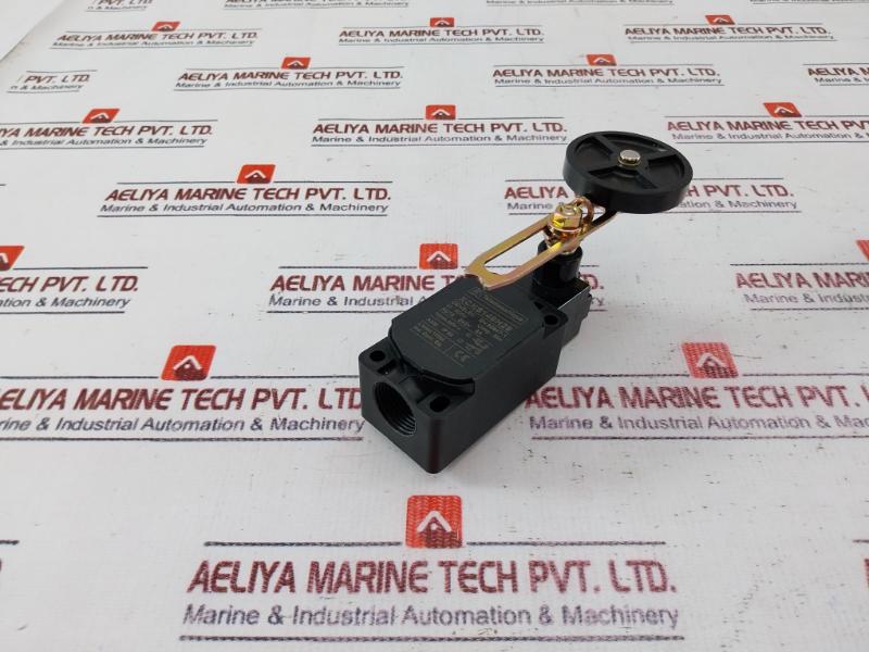 Telemecanique Xcks149h29 Limit Switch, Ip65 500v 240v 3a