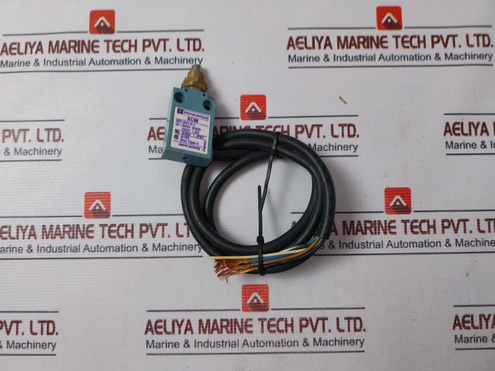 Telemecanique Xcm-f110 Limit Switch 240V 1,5A