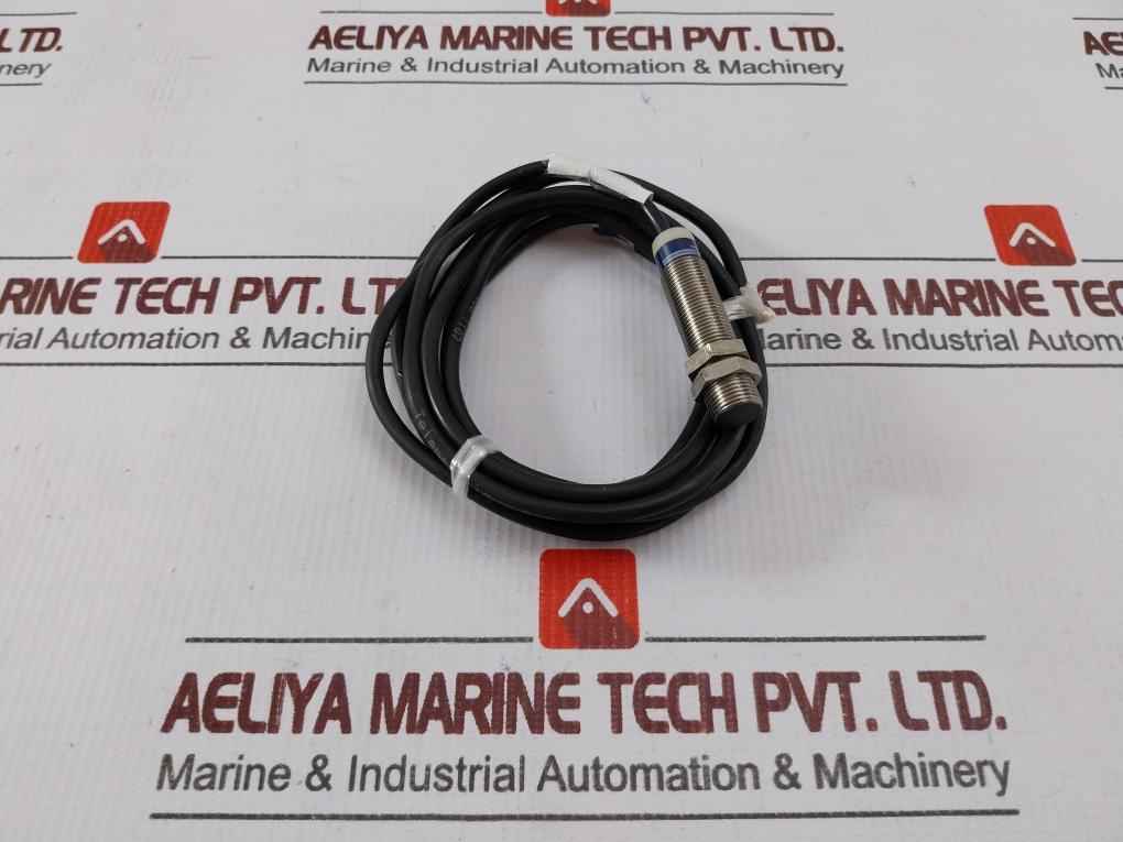 Telemecanique Xs1 M12kp340 Inductive Proximity Sensors 2 Meter 12-24v 200ma