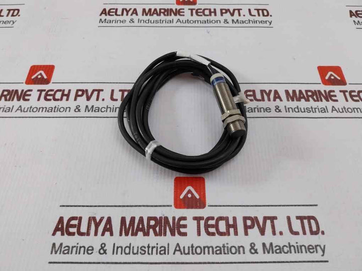 Telemecanique Xs1 M12kp340 Inductive Proximity Sensors 2 Meter 12-24v 200ma