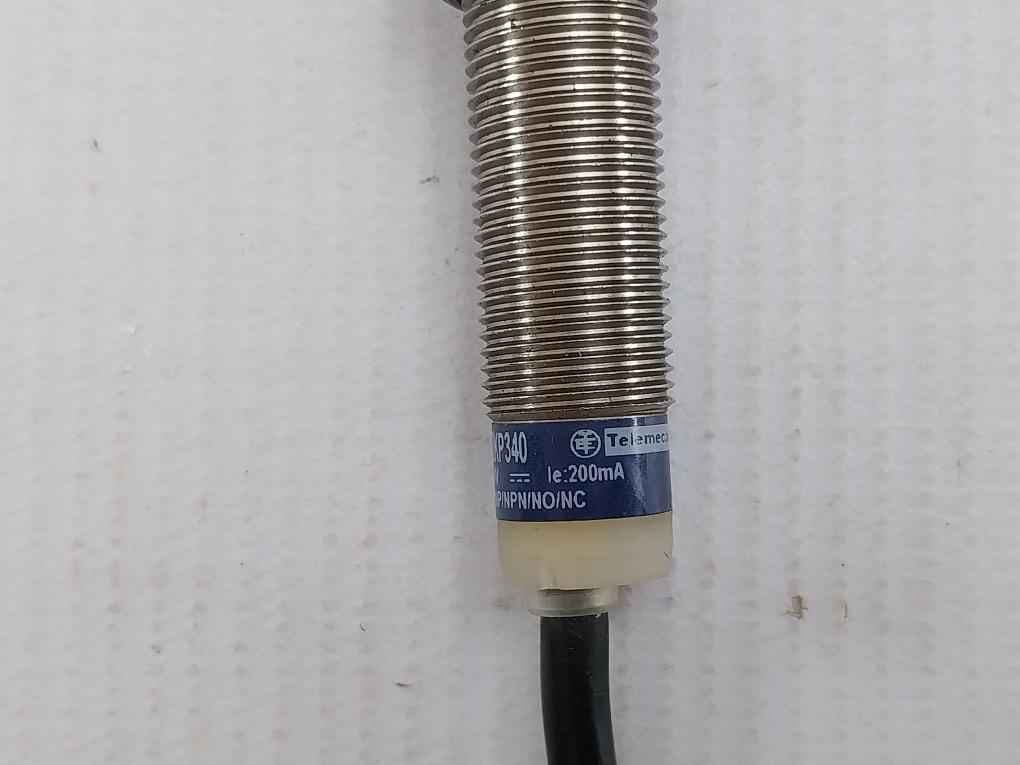 Telemecanique Xs1 M12kp340 Inductive Proximity Sensors 2 Meter 12-24v 200ma