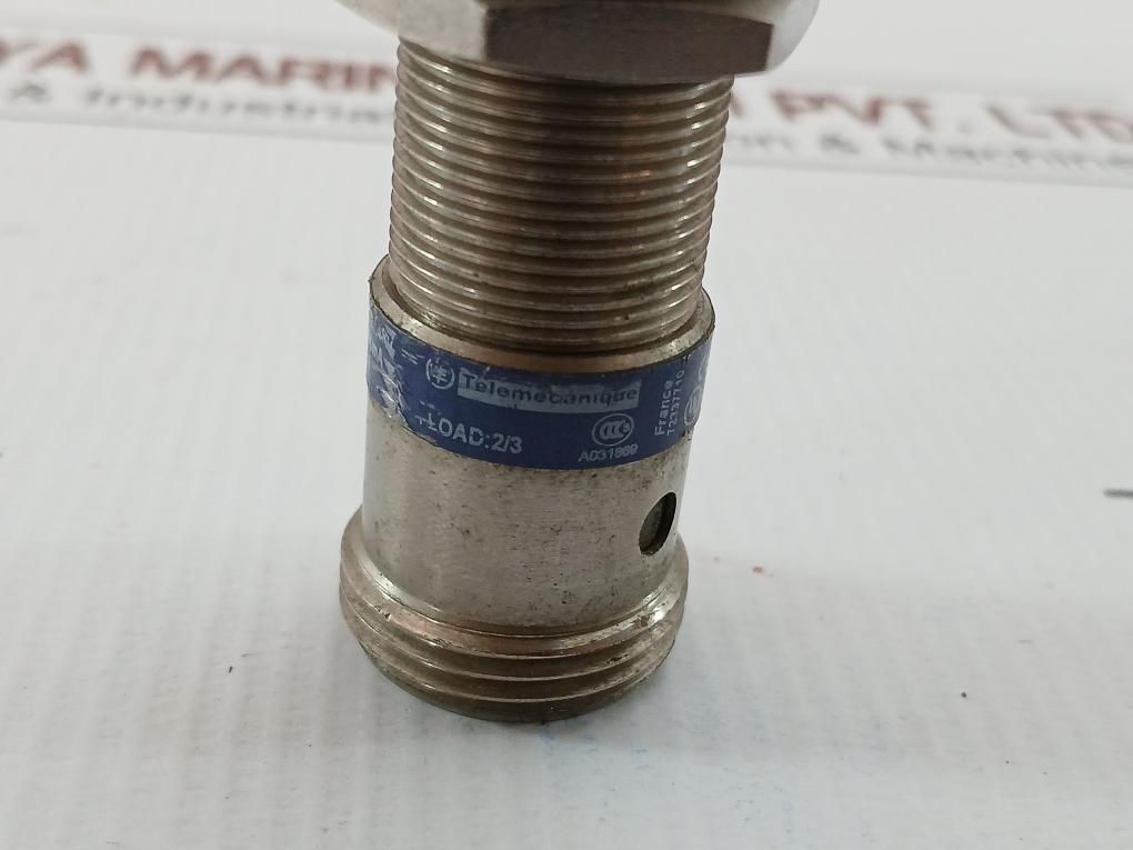 Telemecanique Inductive Proximity Sensor Xs1M18Pa370A 12-48Vdc