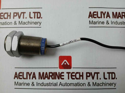Telemecanique Xs1M30Pa370 Inductive Sensor 2 Meter 12..48V 23127680