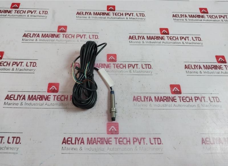 Telemecanique Xs2M08Pc410L1 Inductive Proximity Sensor 12-24V Dc 200Ma 2,5Mm