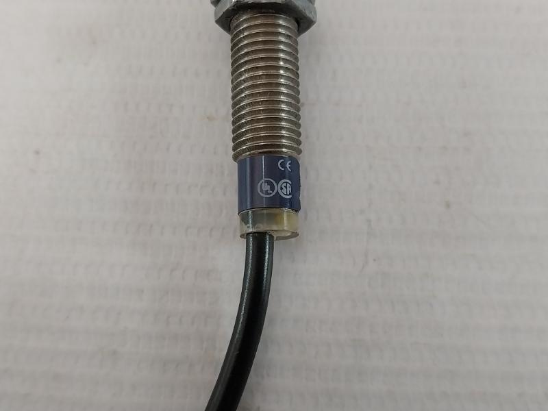 Telemecanique Xs2M08Pc410L1 Inductive Proximity Sensor 12-24Vdc 200Ma