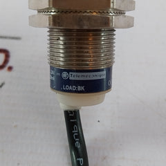 Telemecanique Xs2M18Ab120Sb3 Inductive Sensor 1.5 Meter 107W5886G041