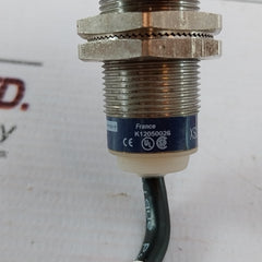 Telemecanique Xs2M18Ab120Sb3 Inductive Sensor 1.5 Meter 107W5886G041