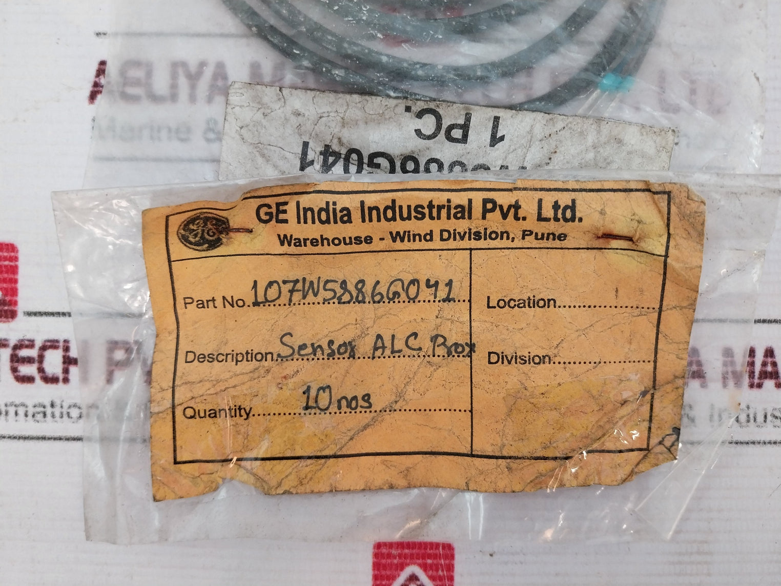 Telemecanique Xs2M18Ab120Sb3 Inductive Sensor 1.5 Meter 107W5886G041