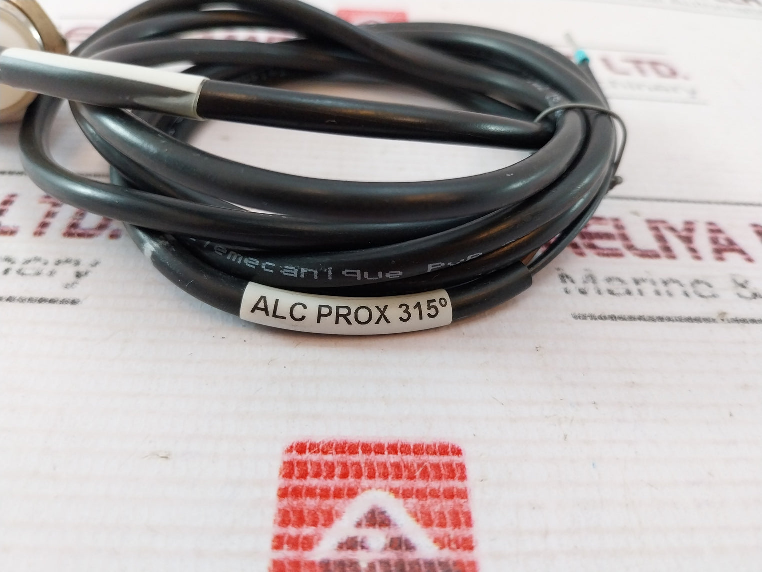 Telemecanique Xs2M18Ab120Sb3 Inductive Sensor 1.5 Meter 107W5886G041