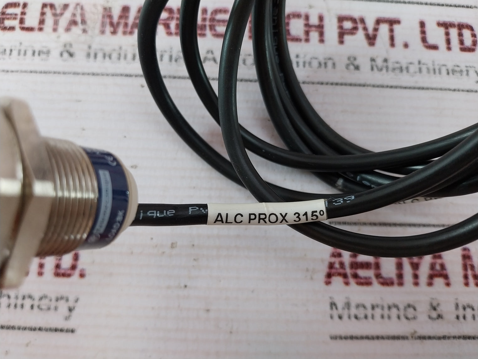 Telemecanique Xs2M18Ab120Sb3 Inductive Sensor 1.5 Meter 107W5886G041