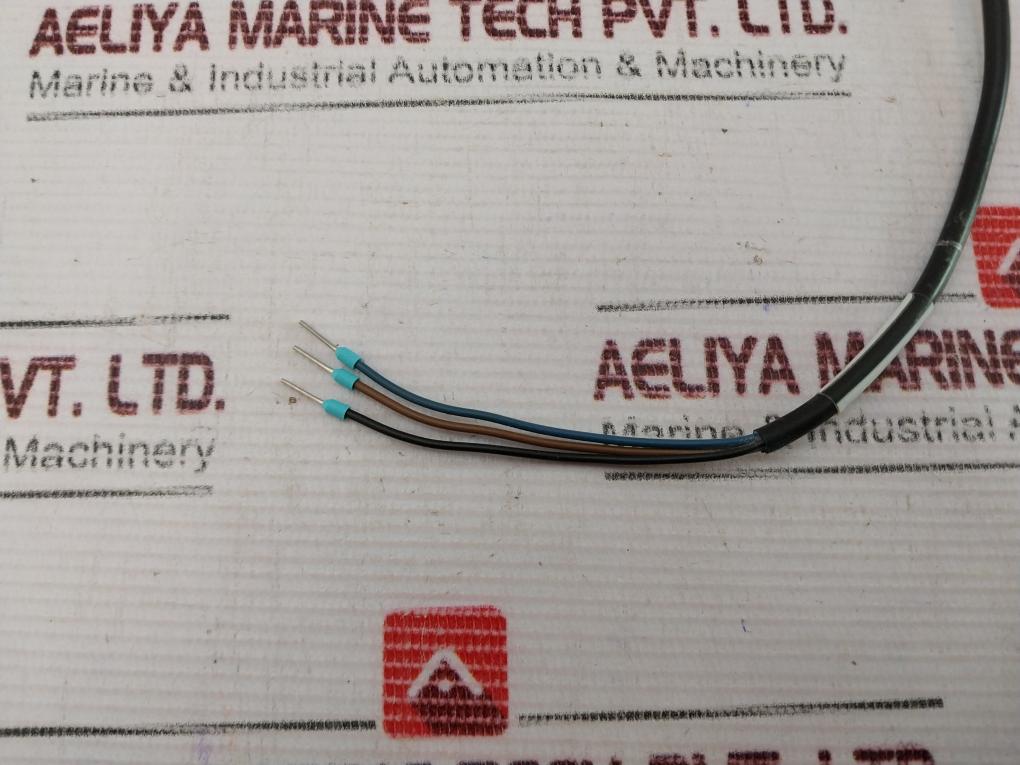 Telemecanique Xs2M18Ab120Sb3 Inductive Sensor 0.5 Meter 107W5886G011