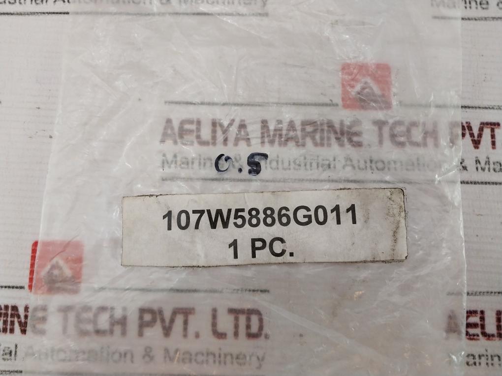 Telemecanique Xs2M18Ab120Sb3 Inductive Sensor 0.5 Meter 107W5886G011