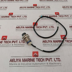 Telemecanique Xs2M18Ab120Sb3 Inductive Sensor 0.5 Meter 107W5886G011
