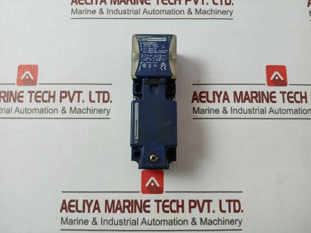 Telemecanique Xs7C4A1Mpg13 Inductive Proximity Sensor 24 V-240 V Ac/Dc 5-200Ma D