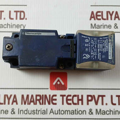 Telemecanique Xs7C4A1Mpg13 Inductive Proximity Sensor 24 V-240 V Ac/Dc 5-200Ma D