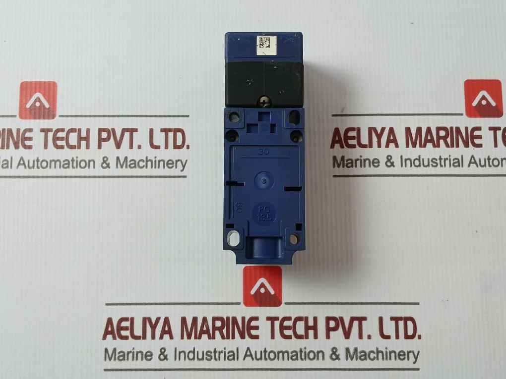 Telemecanique Xs7C4A1Mpg13 Inductive Proximity Sensor 24 V-240 V Ac/Dc 5-200Ma D