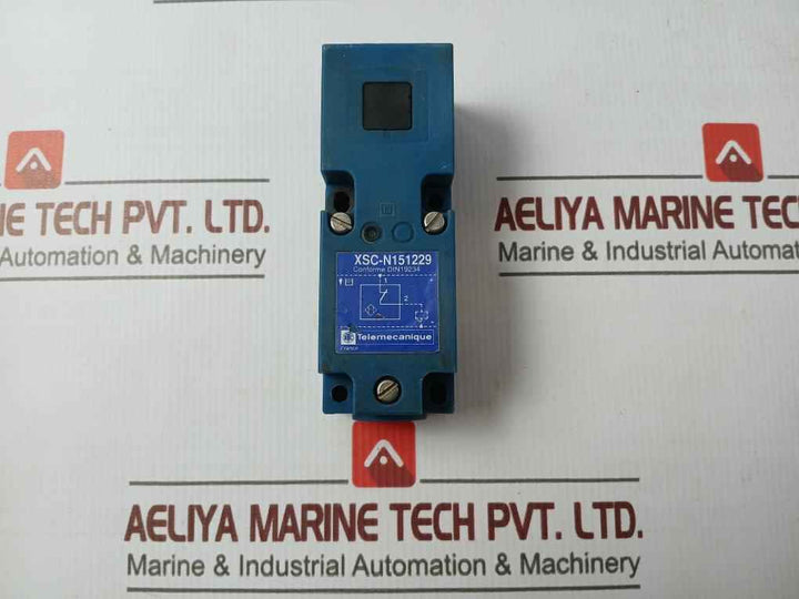 Telemecanique Xsc-n151229 Proximity Switches