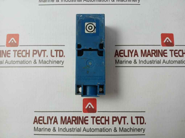 Telemecanique Xsc-n151229 Proximity Switches