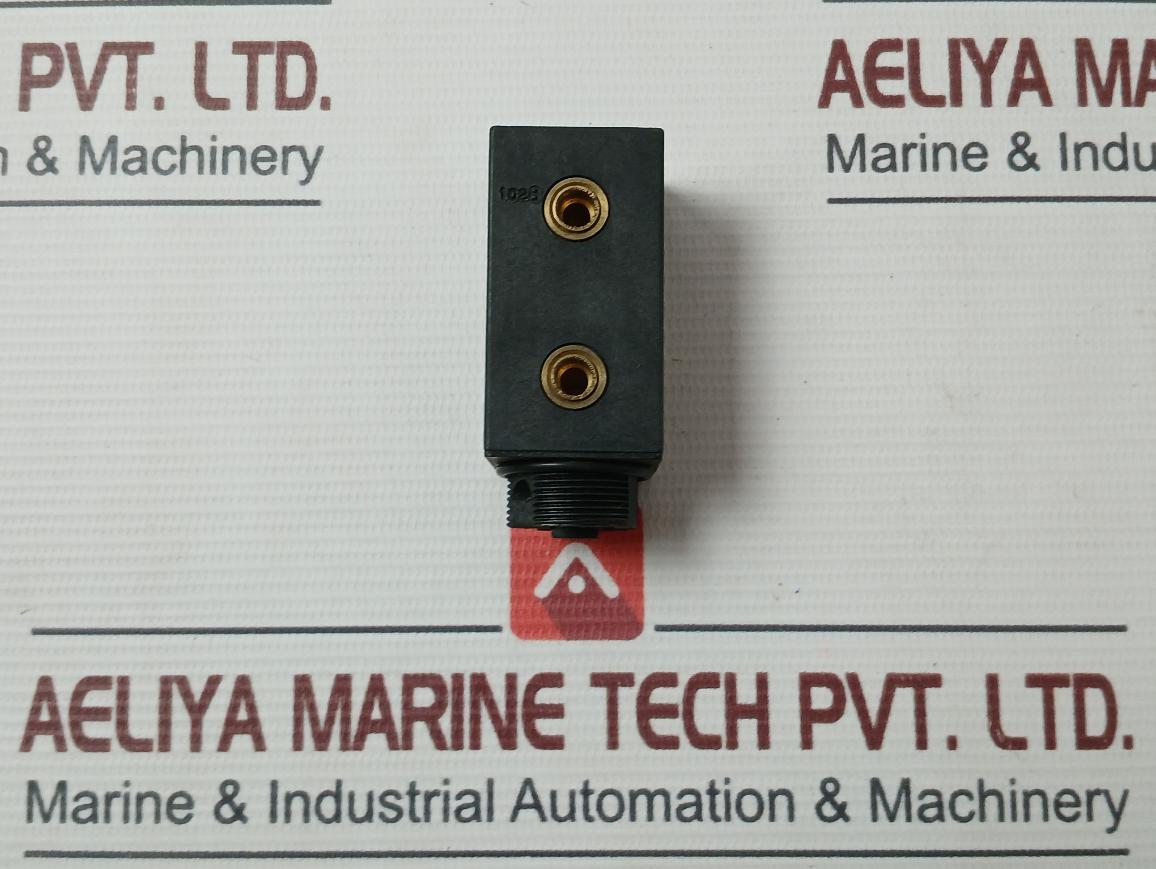 Telemecanique Xse-c107133 Inductive Proximity Sensor 12–48V Dc 3–100 Ma