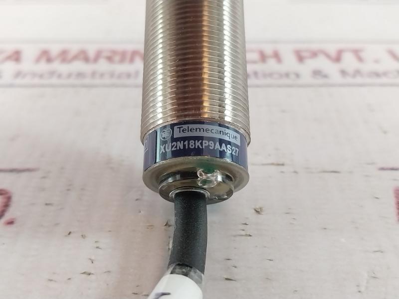 Telemecanique Xu2N18Kp9Aas27 Photoelectric Proximity Switch Optical Sensor